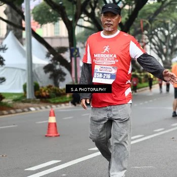 Runner Photo 8087323