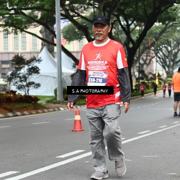 Runner Photo 8087333