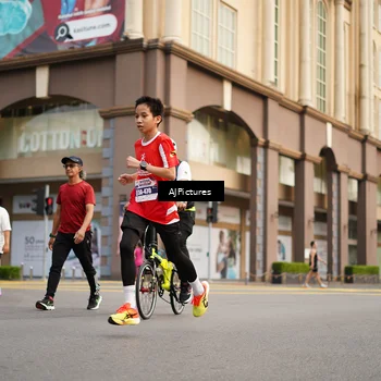 Runner Photo 8087334