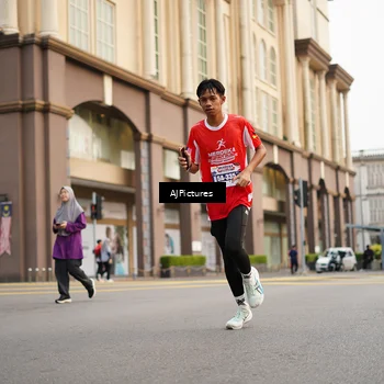 Runner Photo 8087339