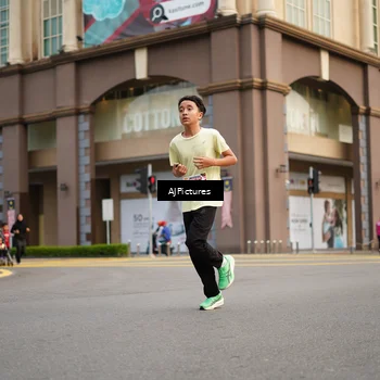 Runner Photo 8087345