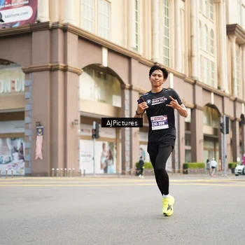Runner Photo 8087354