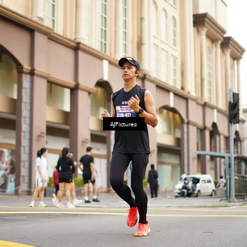 Runner Photo 8087379