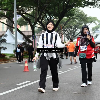 Runner Photo 8087382