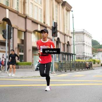 Runner Photo 8087407