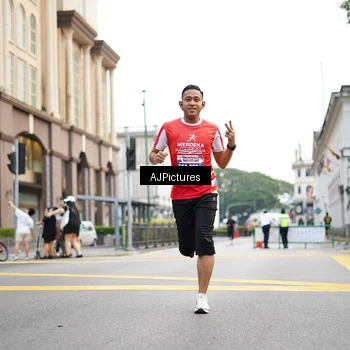 Runner Photo 8087414