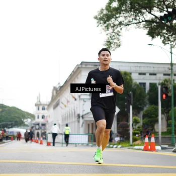 Runner Photo 8087418