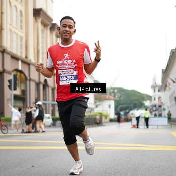 Runner Photo 8087419