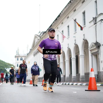 Runner Photo 8087439