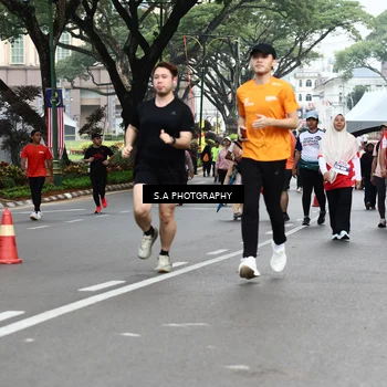 Runner Photo 8087570