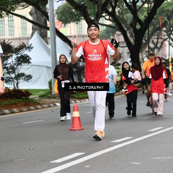 Runner Photo 8087614