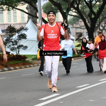Runner Photo 8087621