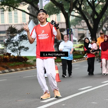Runner Photo 8087622