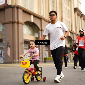 Runner Photo 8087673