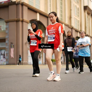 Runner Photo 8087693