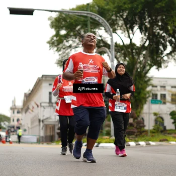 Runner Photo 8087716