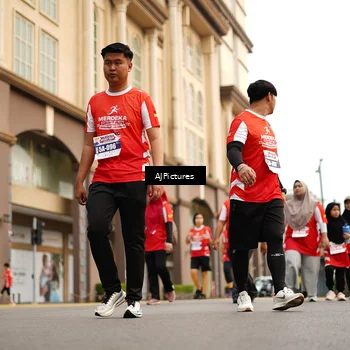 Runner Photo 8087753