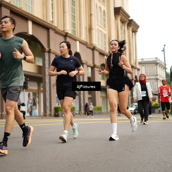 Runner Photo 8087762