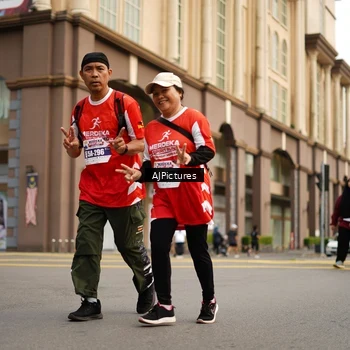 Runner Photo 8087785