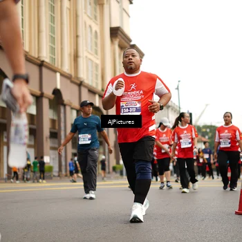 Runner Photo 8087788