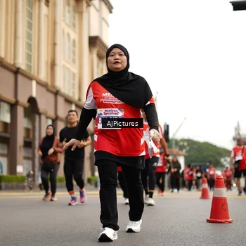 Runner Photo 8087811