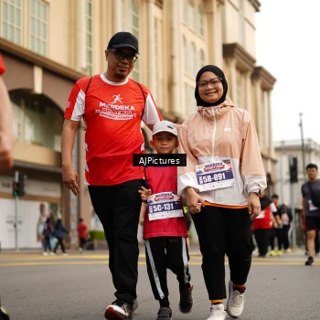 Runner Photo 8087909