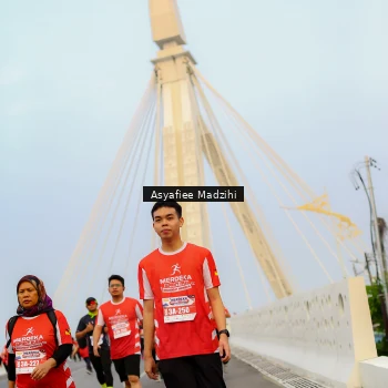 Runner Photo 8089291