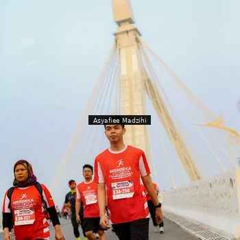 Runner Photo 8089293