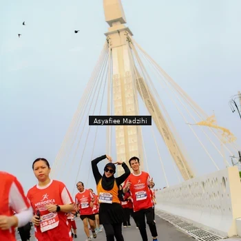 Runner Photo 8089299