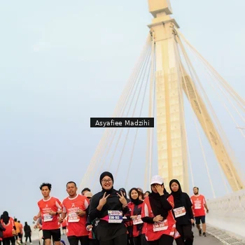Runner Photo 8089372
