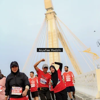 Runner Photo 8089376