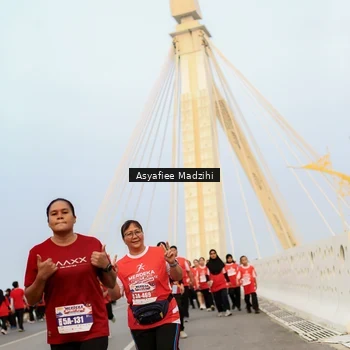 Runner Photo 8089393