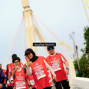 Runner Photo 8089422