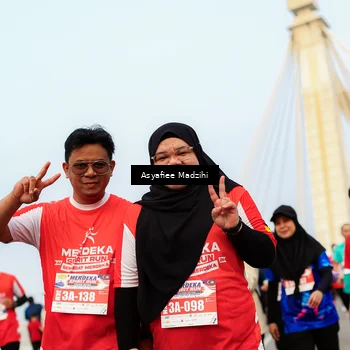 Runner Photo 8089428