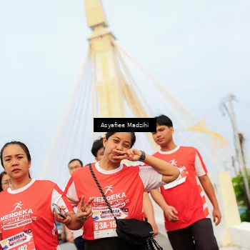 Runner Photo 8089460