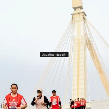 Runner Photo 8089623