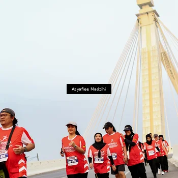 Runner Photo 8089679