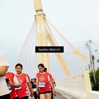 Runner Photo 8090237
