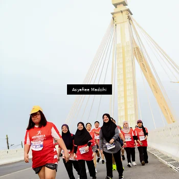 Runner Photo 8090250