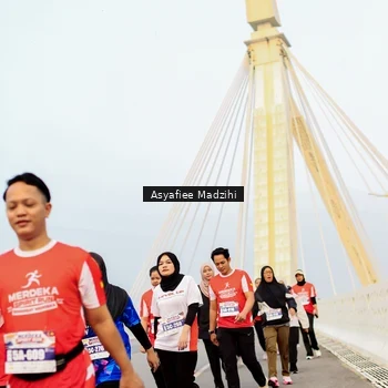 Runner Photo 8090261