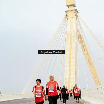 Runner Photo 8090269