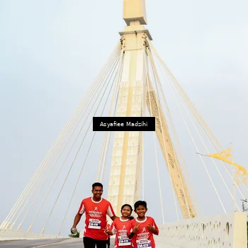 Runner Photo 8090293