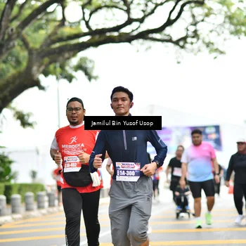Runner Photo 8090463