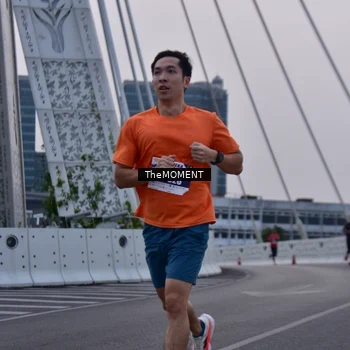 Runner Photo 8090489