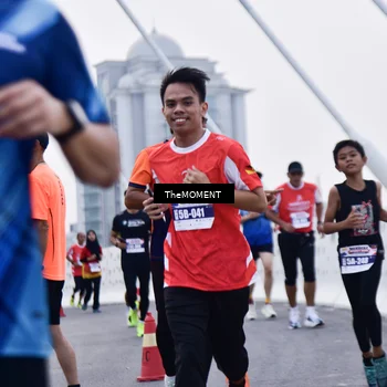 Runner Photo 8090530