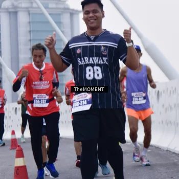 Runner Photo 8090563