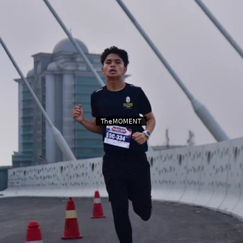 Runner Photo 8090571