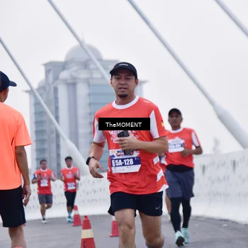 Runner Photo 8090595