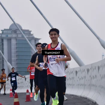 Runner Photo 8090596