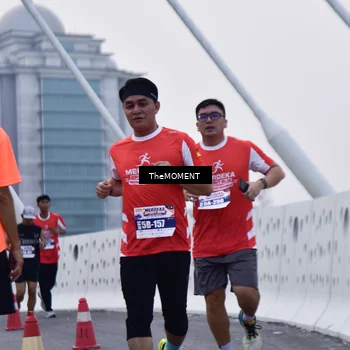 Runner Photo 8090613